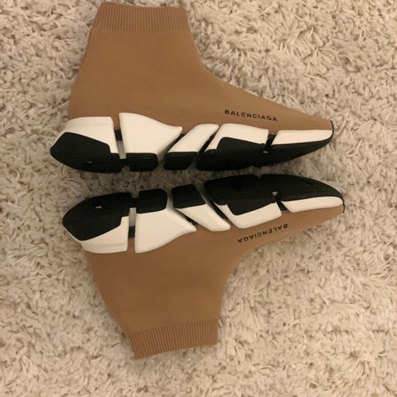 Balenciaga speed sneaker 8.5 - Picture 2 of 4